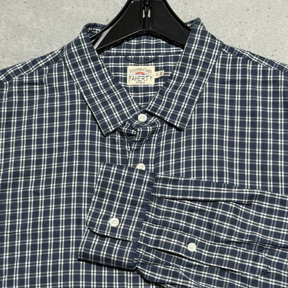 Faherty Shirt Mens Size XXL Navy Blue Plaid Long Sleeve Button Down Preppy
